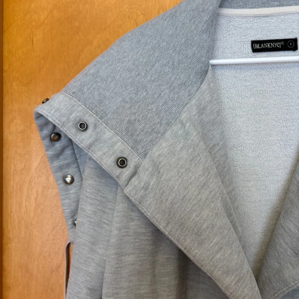 BlankNYC‎ Draped Open Front Cardigan Women Small Gray Snap Collar Fleece Jacket